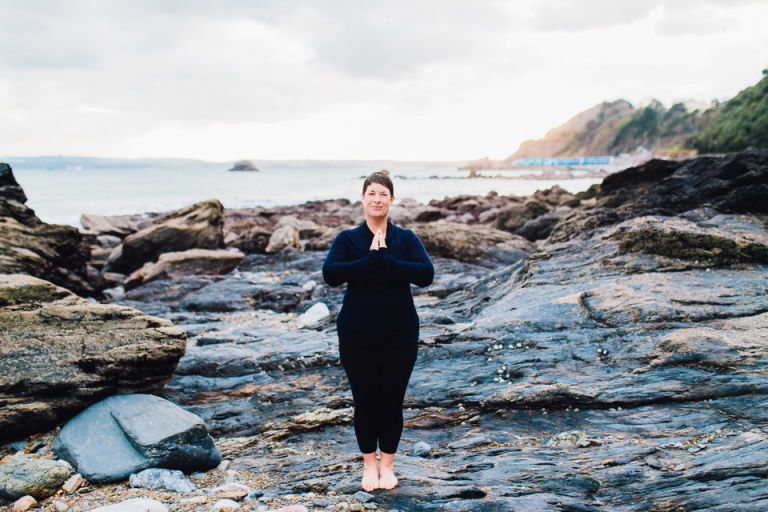 Yoga Portrait Session on Meadfoot Beach Torquay Portrait Photography_namaste mountain pose by the sea Torquay Portrait Photography